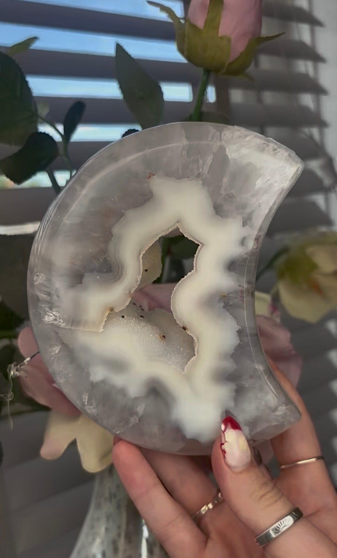 Beautiful, high quality, agate moon with druzy - stand included