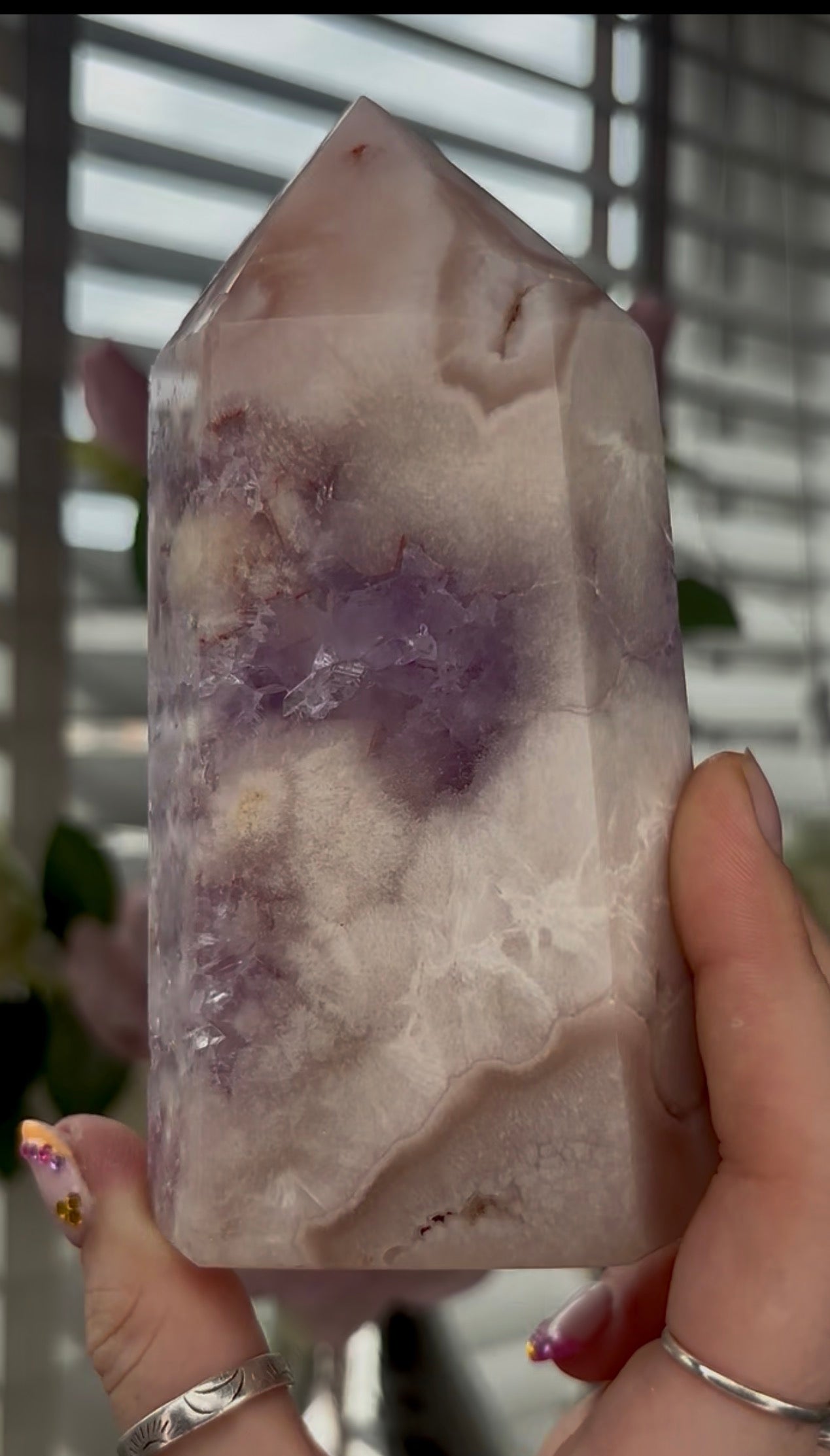 Beautiful, large, high quality, Pink amethyst tower with lilac tone quartz