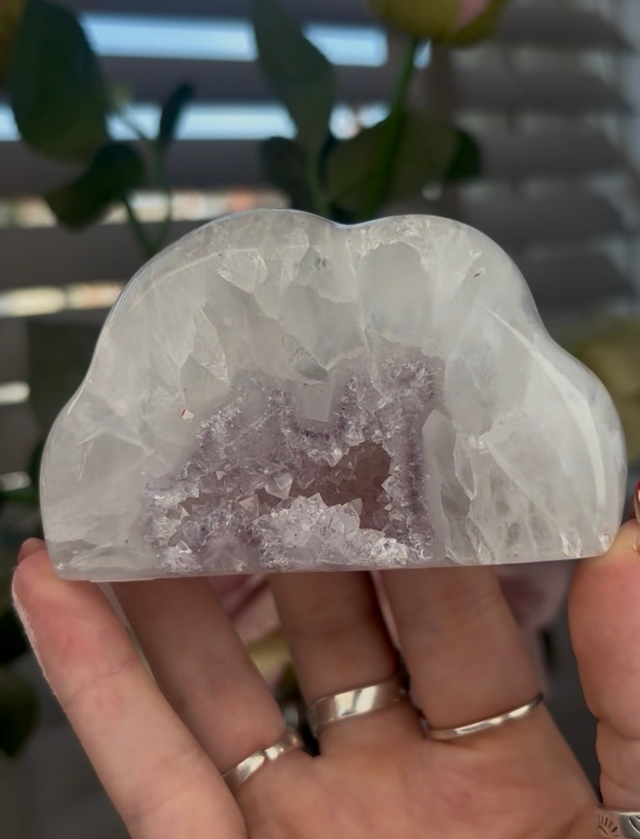 Beautiful, agate cloud with lilac amethyst druzy