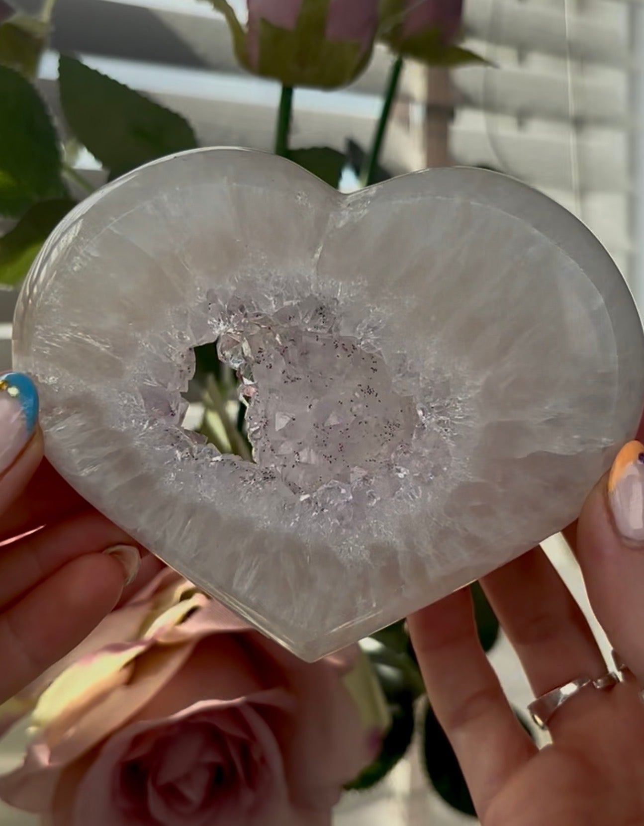 Beautiful, high quality, agate heart  with druzy - stand included