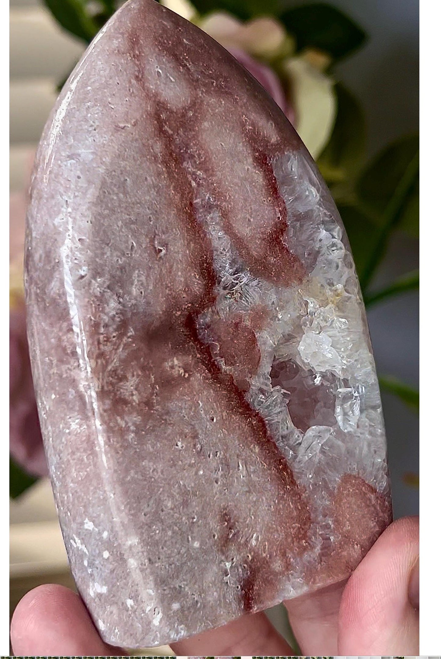 High grade, pink amethyst flame with quartz portal