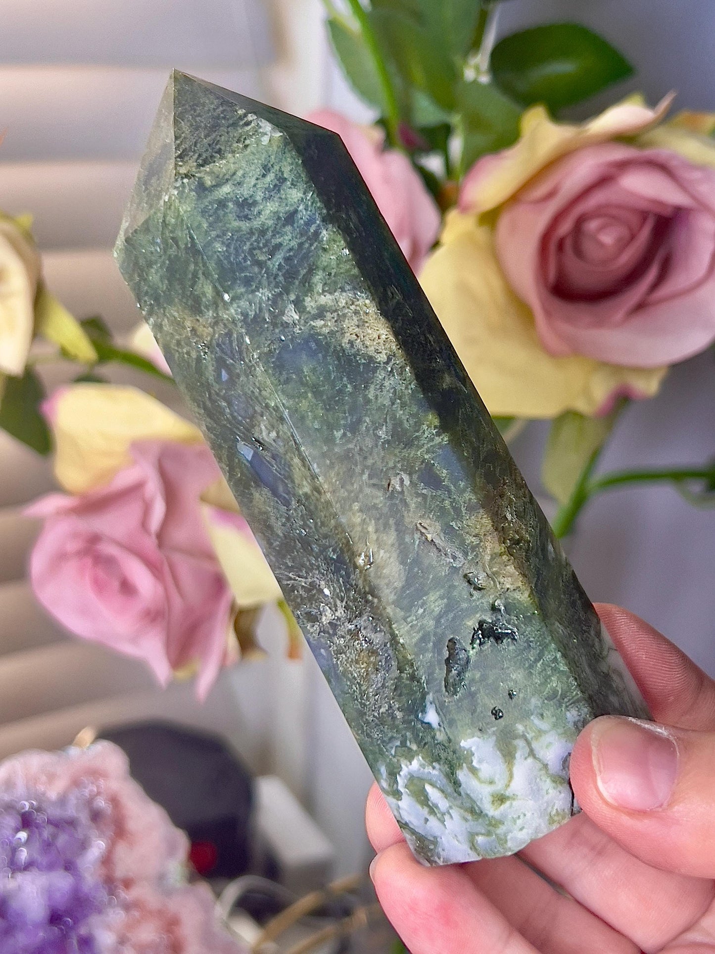 Large, moss agate tower 310g