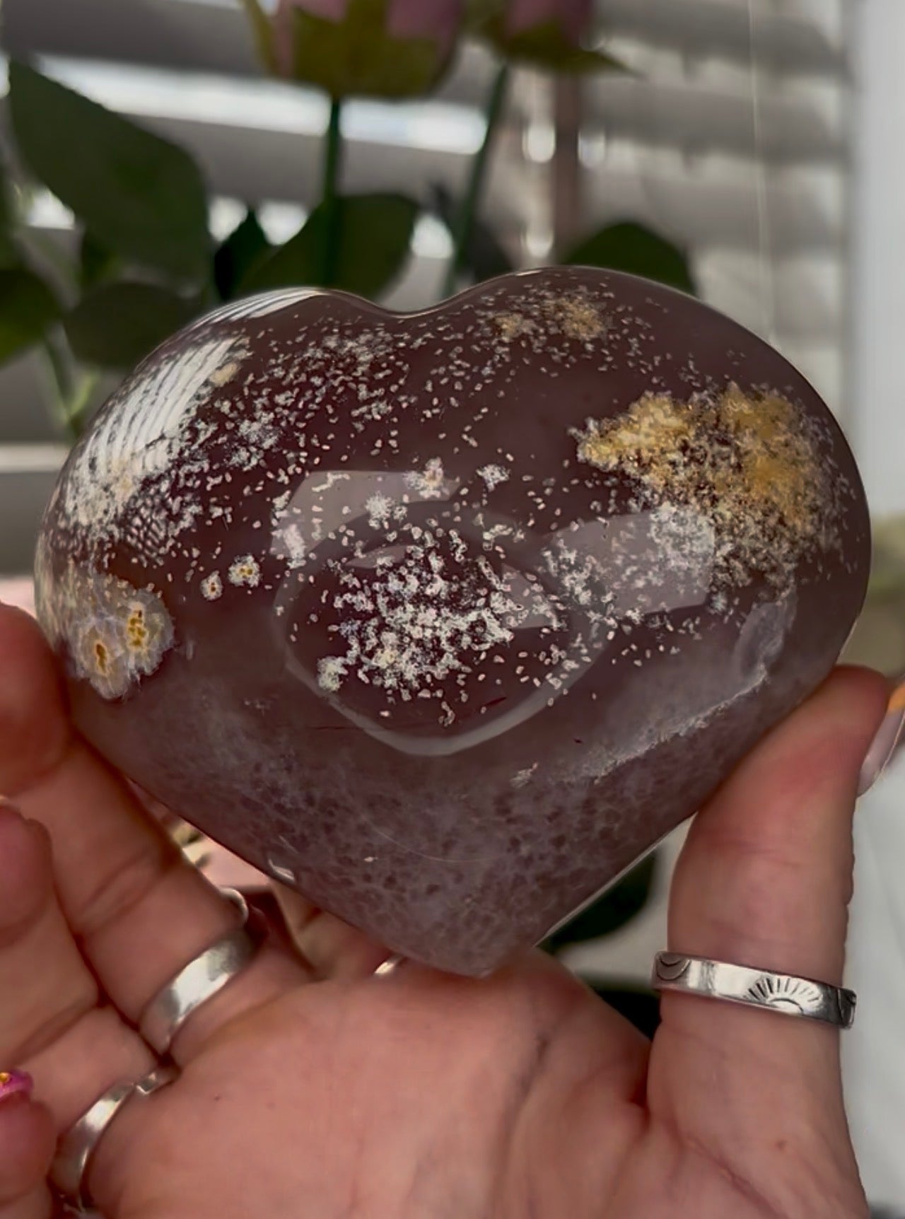 Beautiful, agate heart with baby blue sugar druzy - stand included