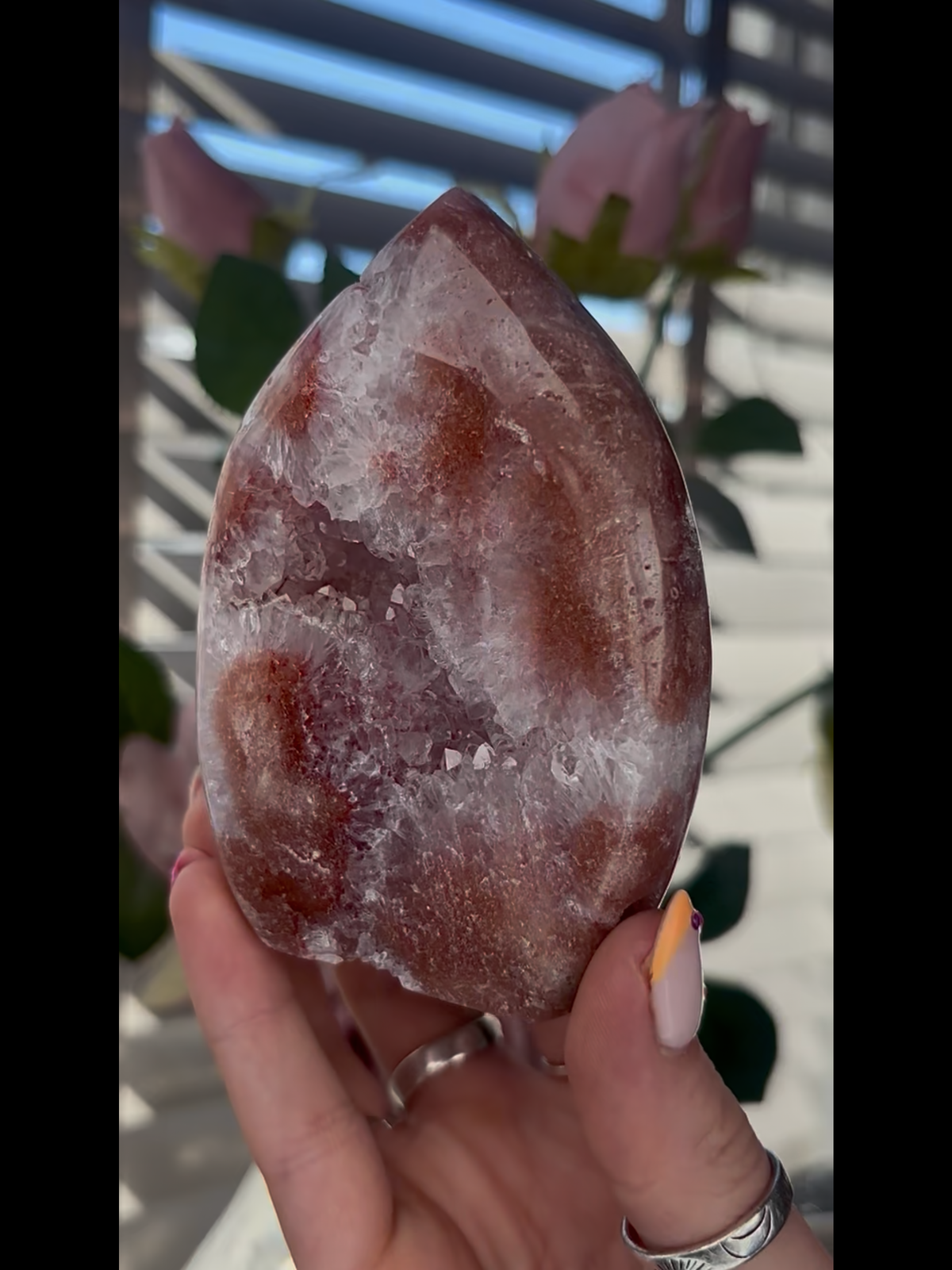 High grade, pink amethyst flame with in incredible quartz 325g (F4)
