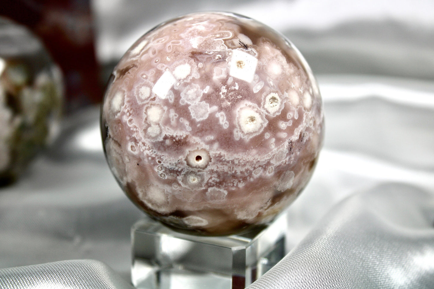 Beautifully detailed Flower agate sphere 298g 6cm