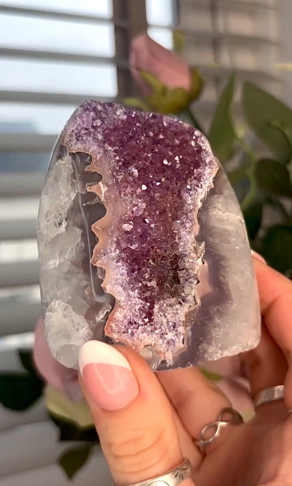 High quality, purple toned, rainbow amethyst agate, cutbase
