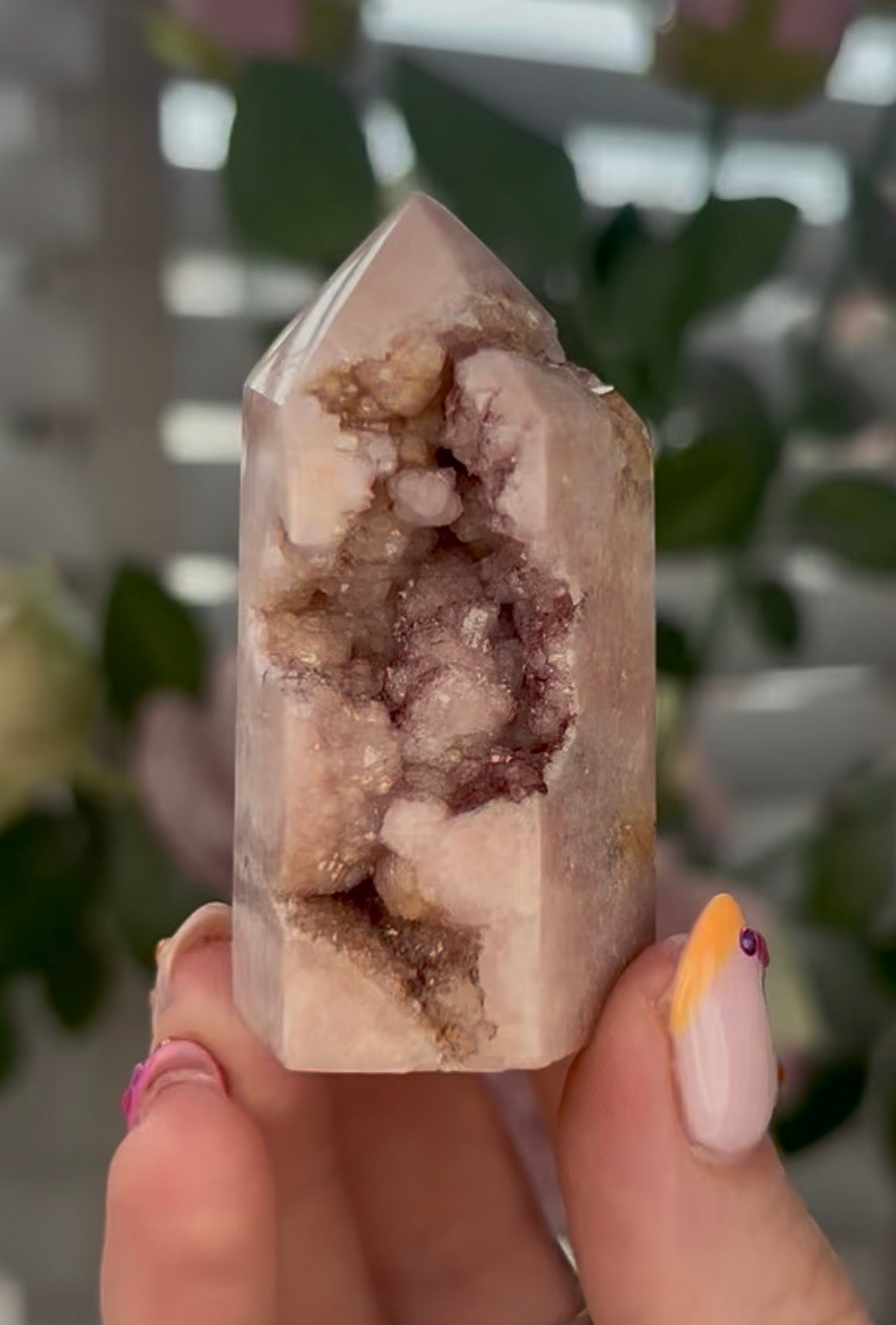 Beautiful, mini Pink amethyst tower
