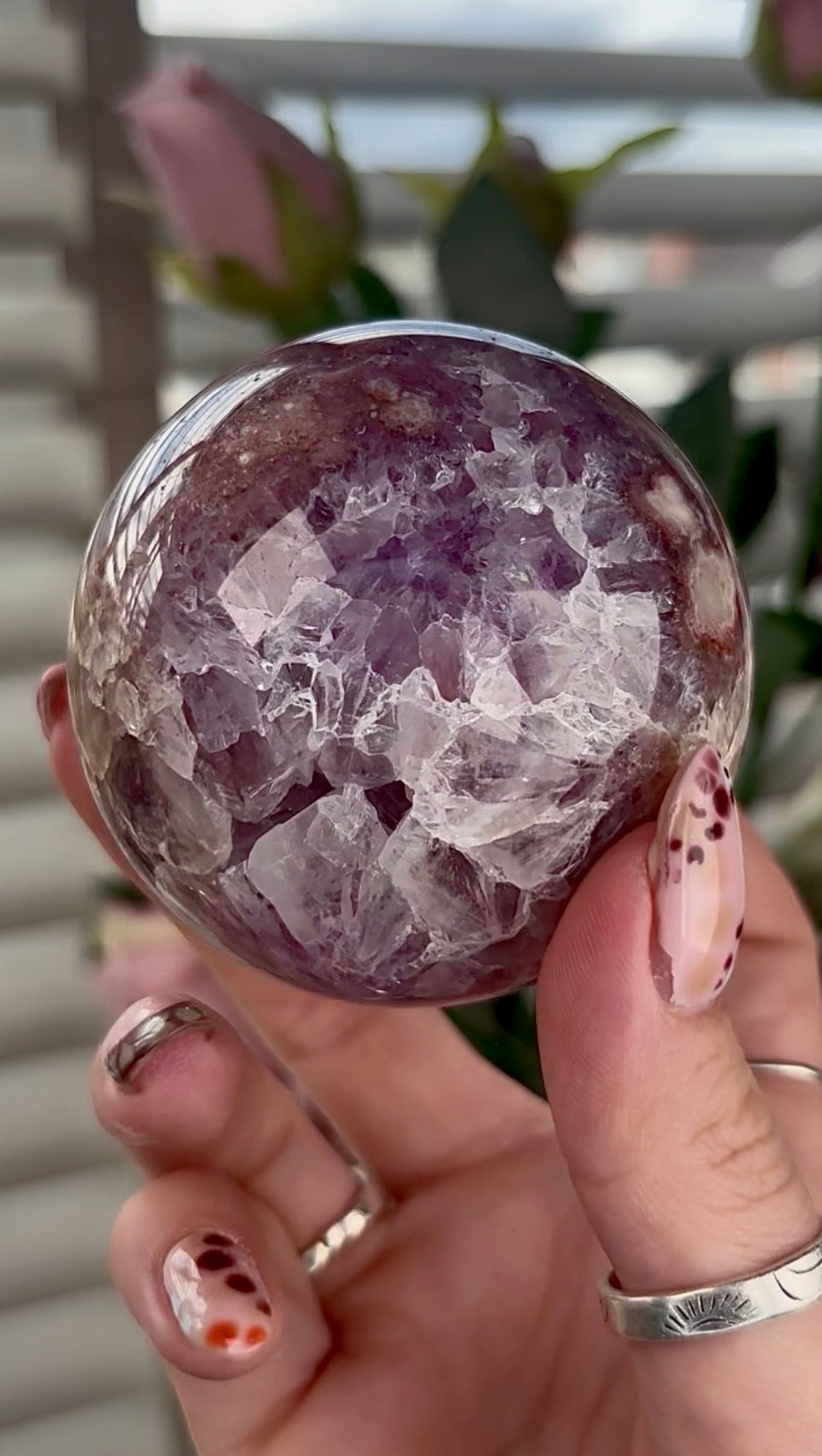 High grade, amethyst Flower agate sphere with high clarity quartz