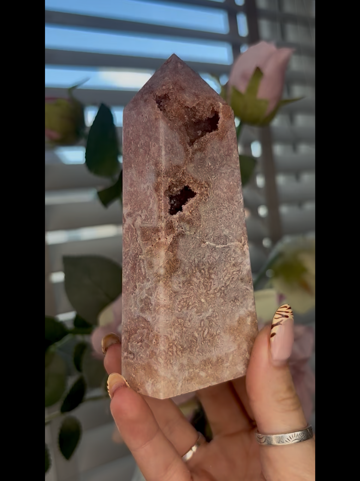 Beautiful, Pink amethyst tower 12.3cm(h)5.6cm (w) 365g