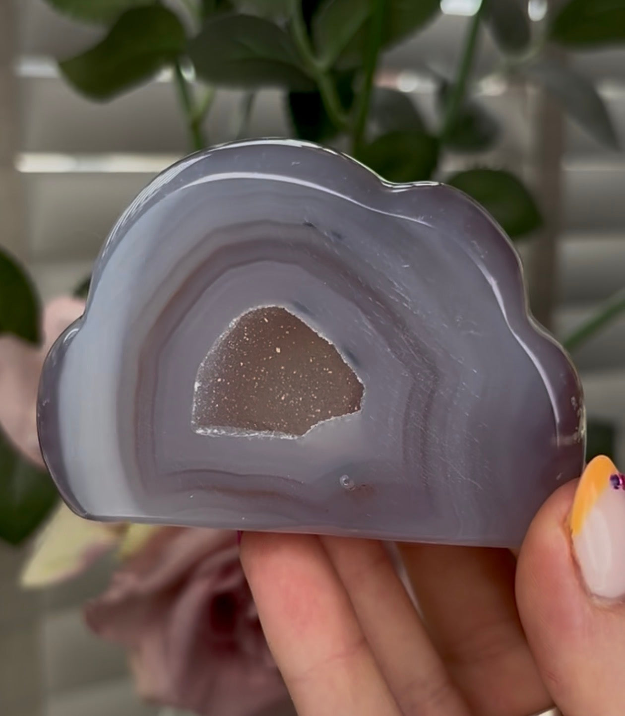 Beautiful, agate cloud with druzy