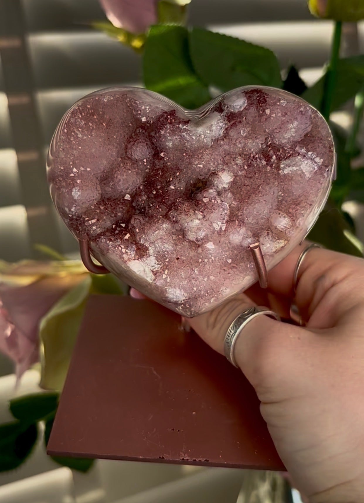 Hq druzy, pink amethyst heart - comes with stand