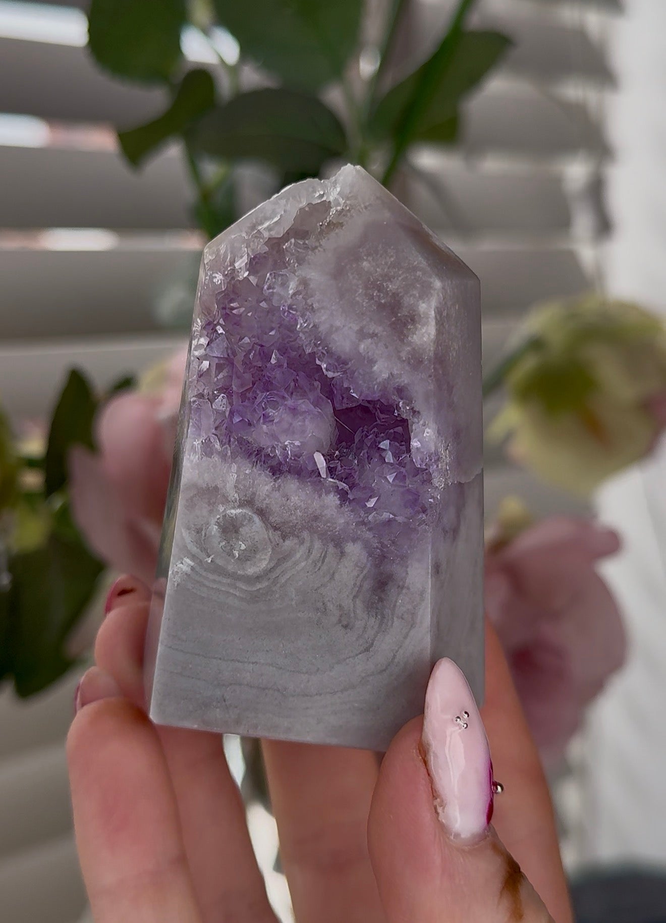 High quality Pink amethyst tower in lilac tones 8cm(h) 5cm(w)