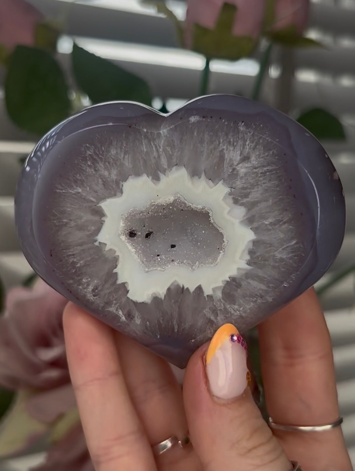 Beautiful, high quality, agate heart with druzy - stand included