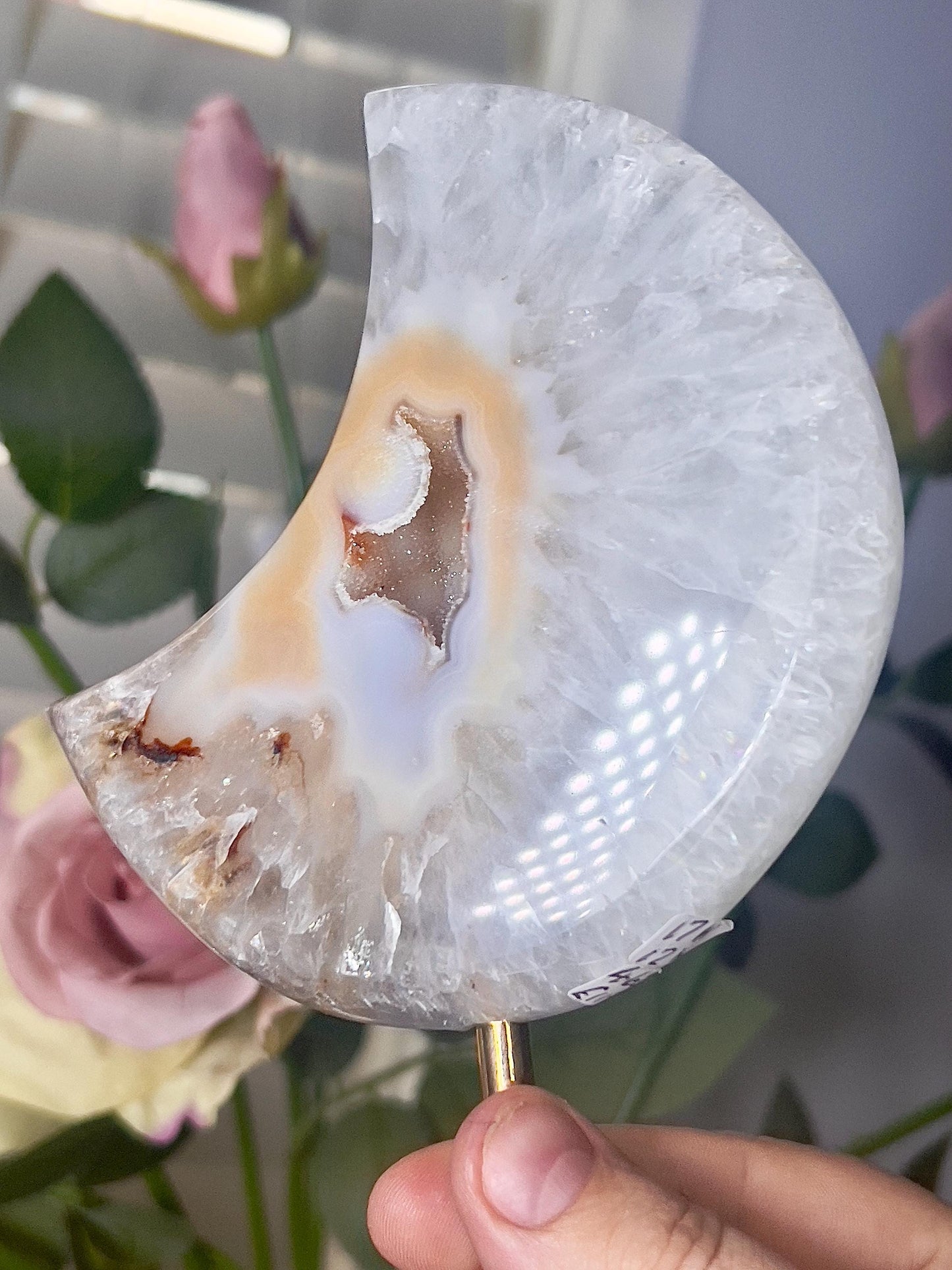 Beautiful, agate moon on stand 465g 17cm(h) 12cm(w)