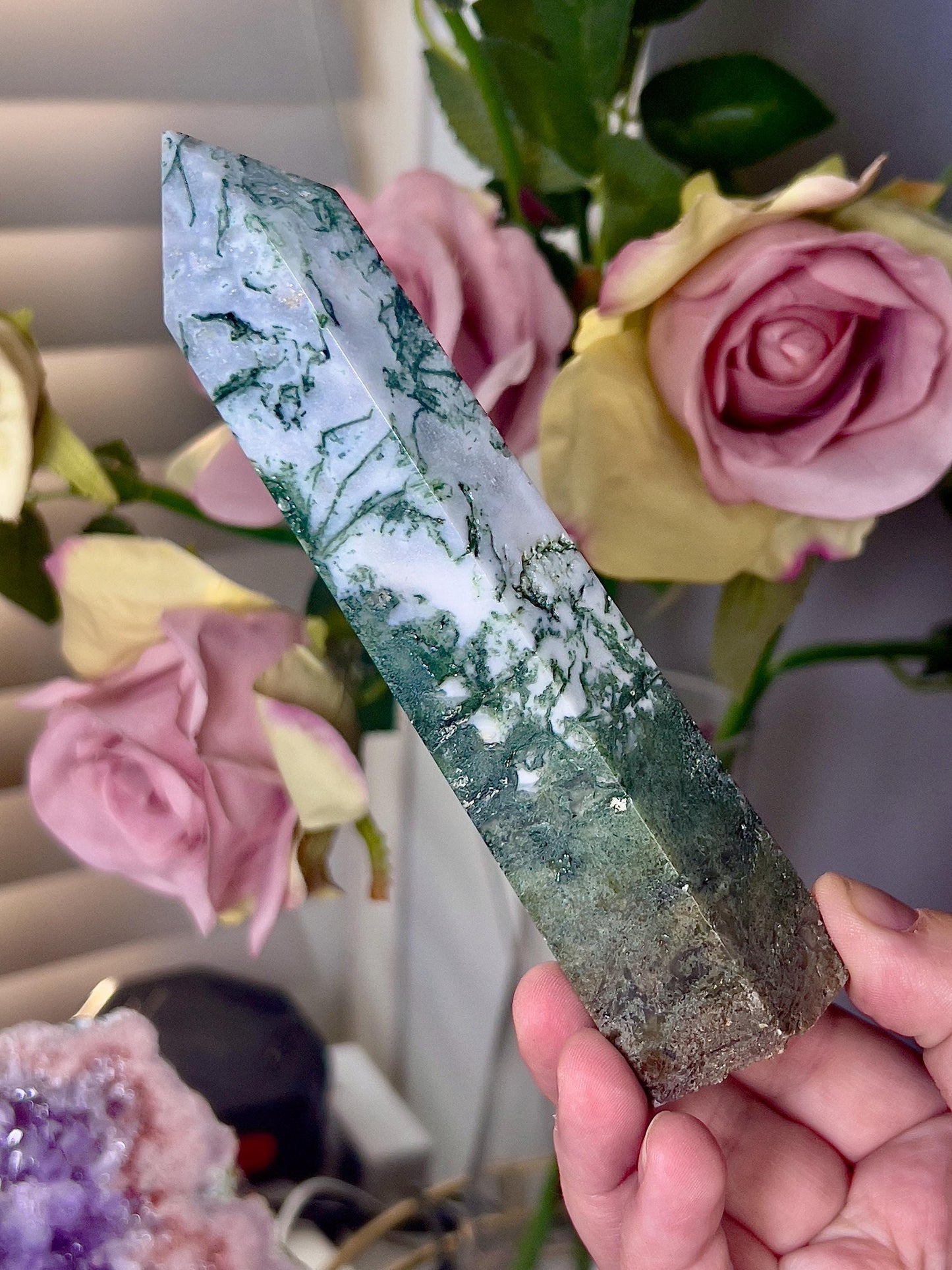 Large, moss agate tower 265g