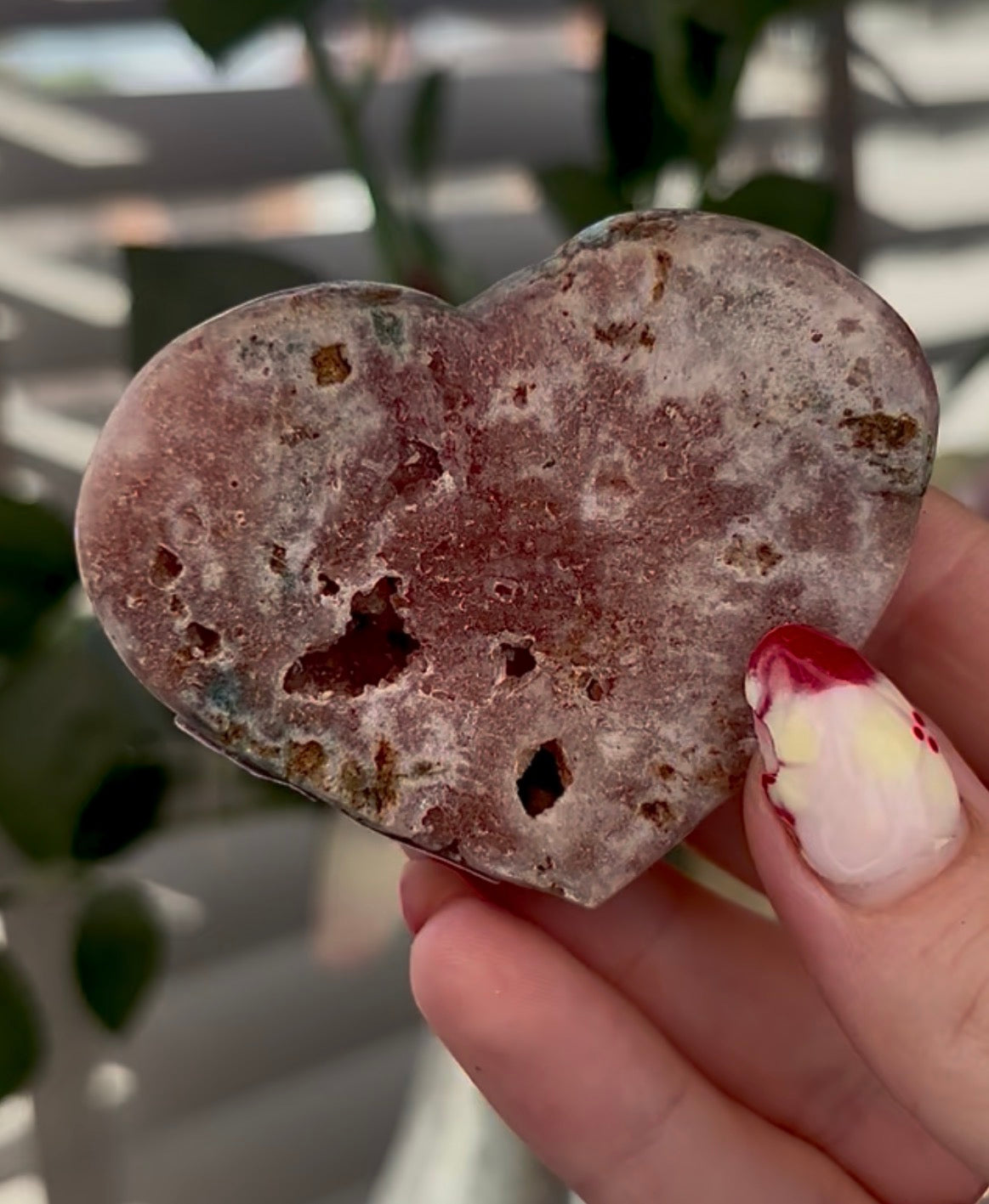 pink amethyst heart - comes with stand 6.5cm