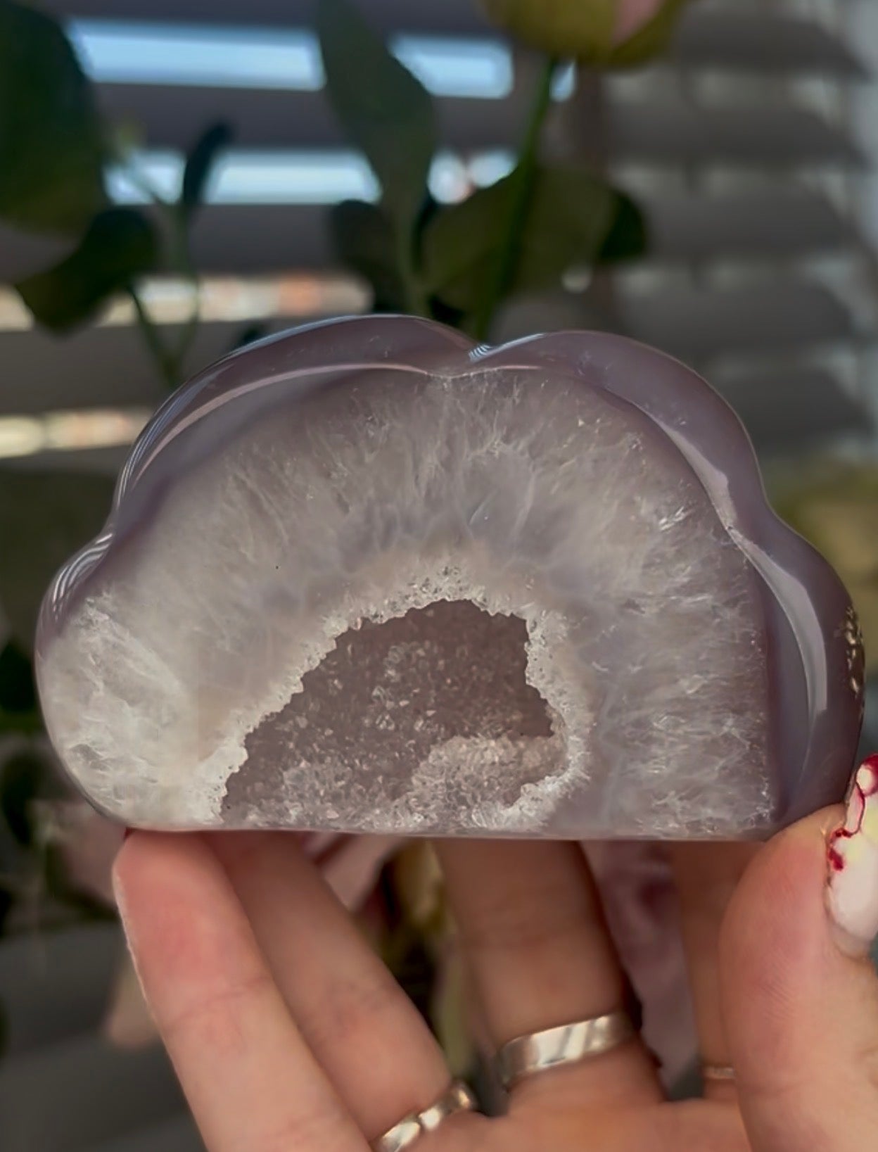 Beautiful, agate cloud with druzy