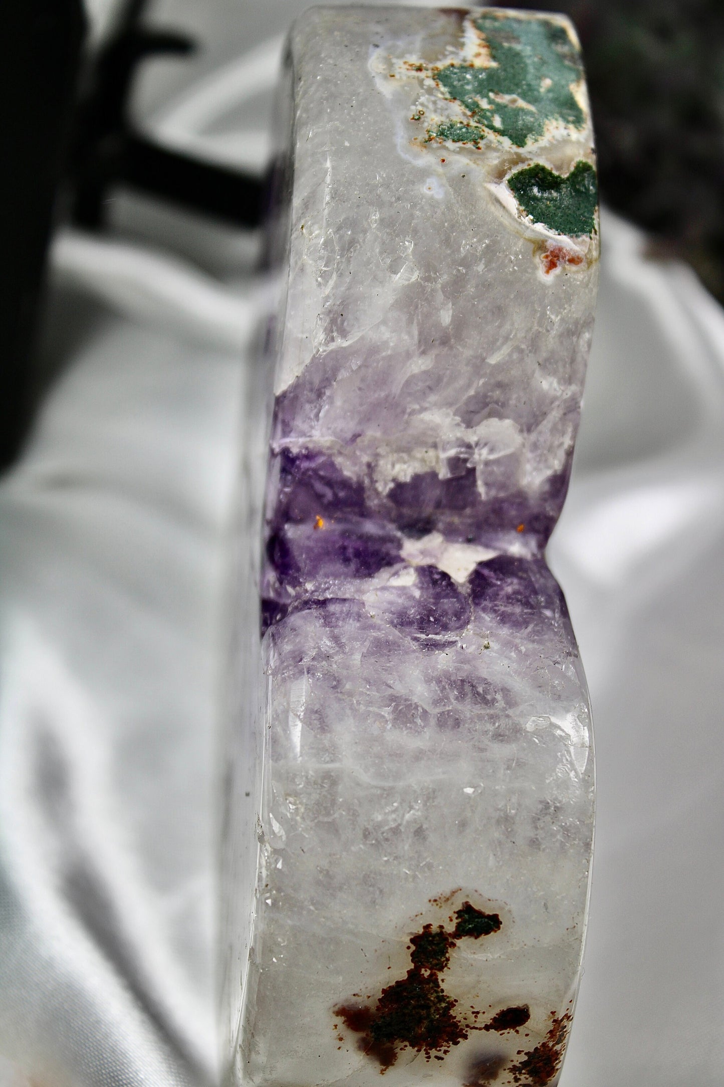 Stunning amethyst heart on stand