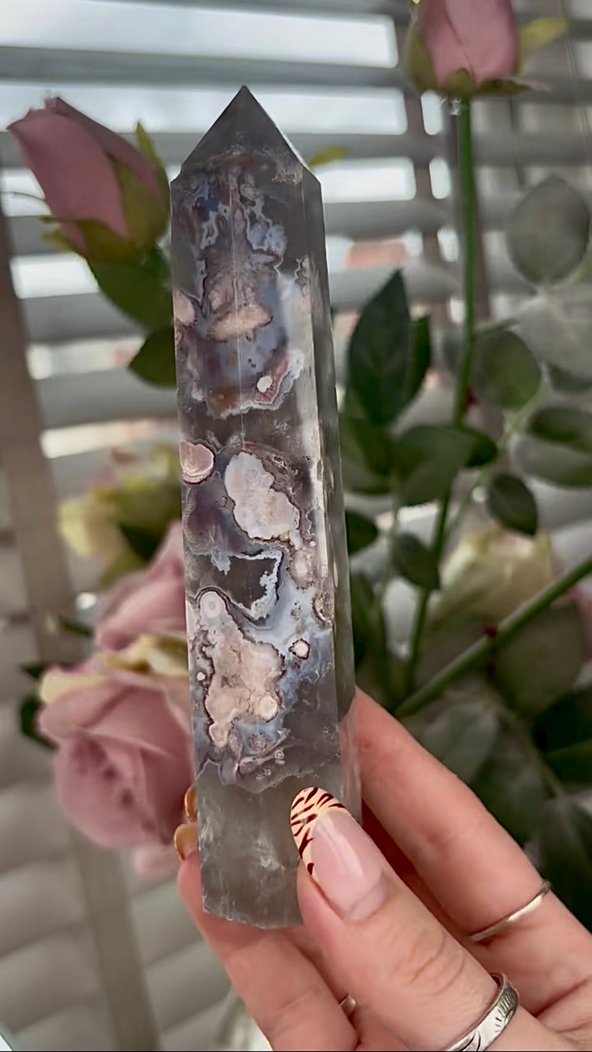 Stunning!! Super high quality, Druzy, green chlorite x blue flower agate tower 15.4cm (h)