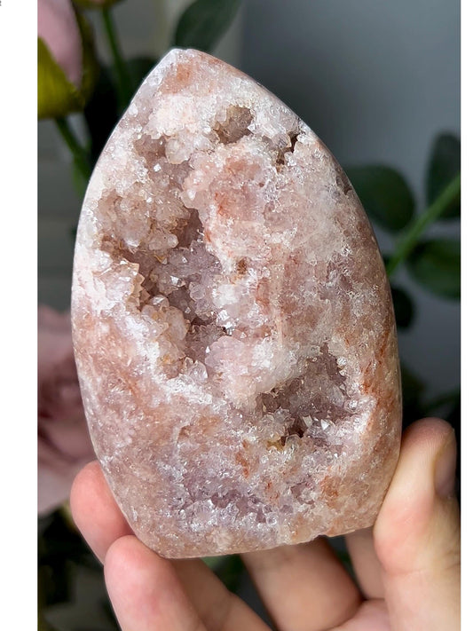 High grade, pink amethyst flame