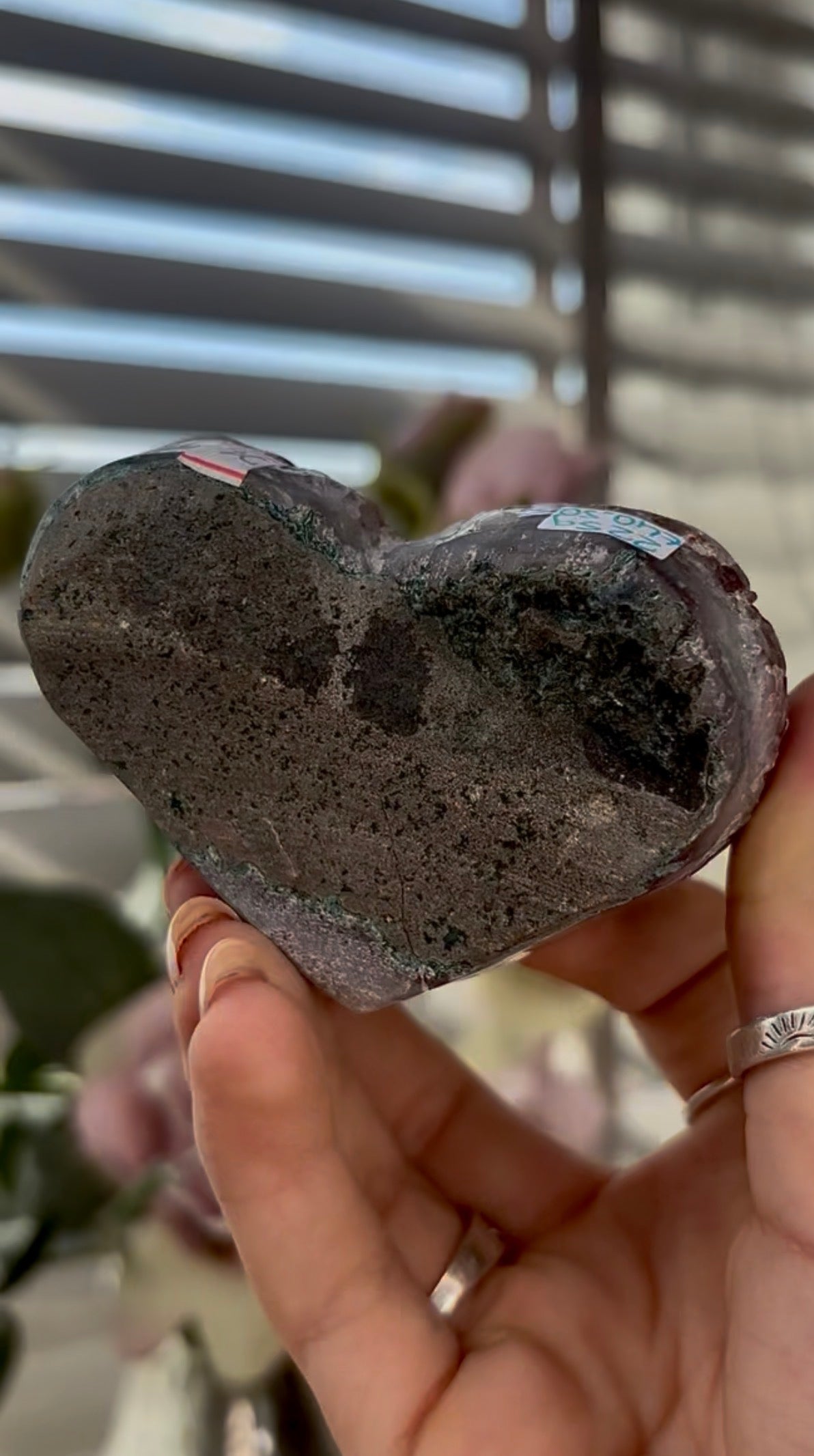 Uruguay amethyst heart - comes with stand