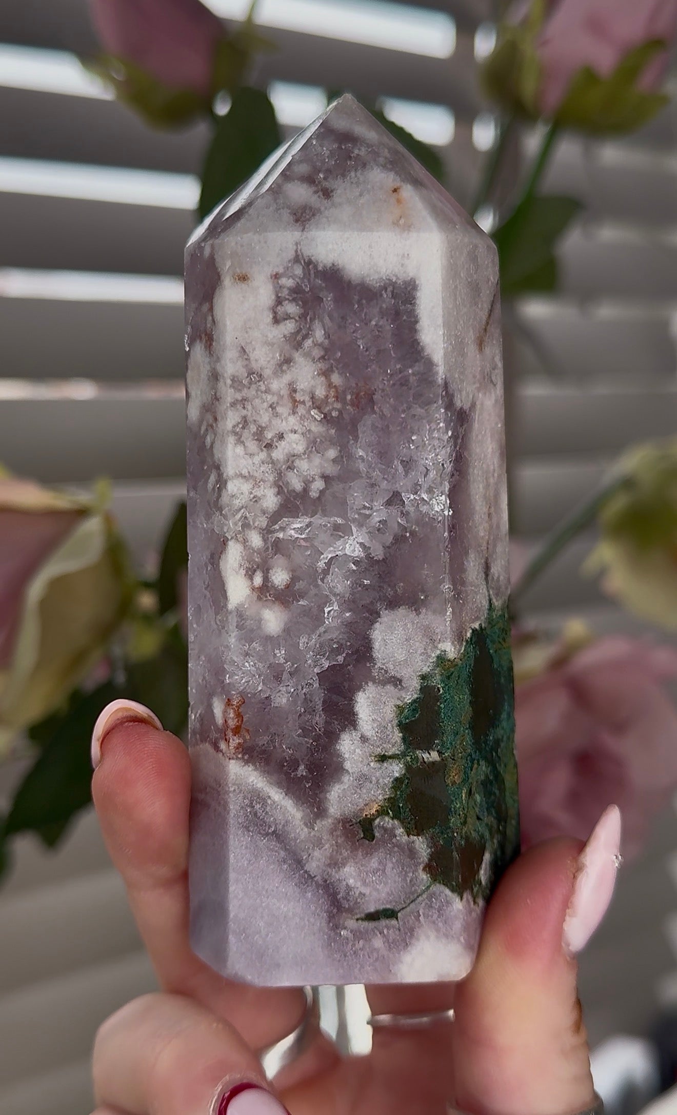 Hq Pink amethyst tower in lilac tones 12cm(h) 5cm(w)