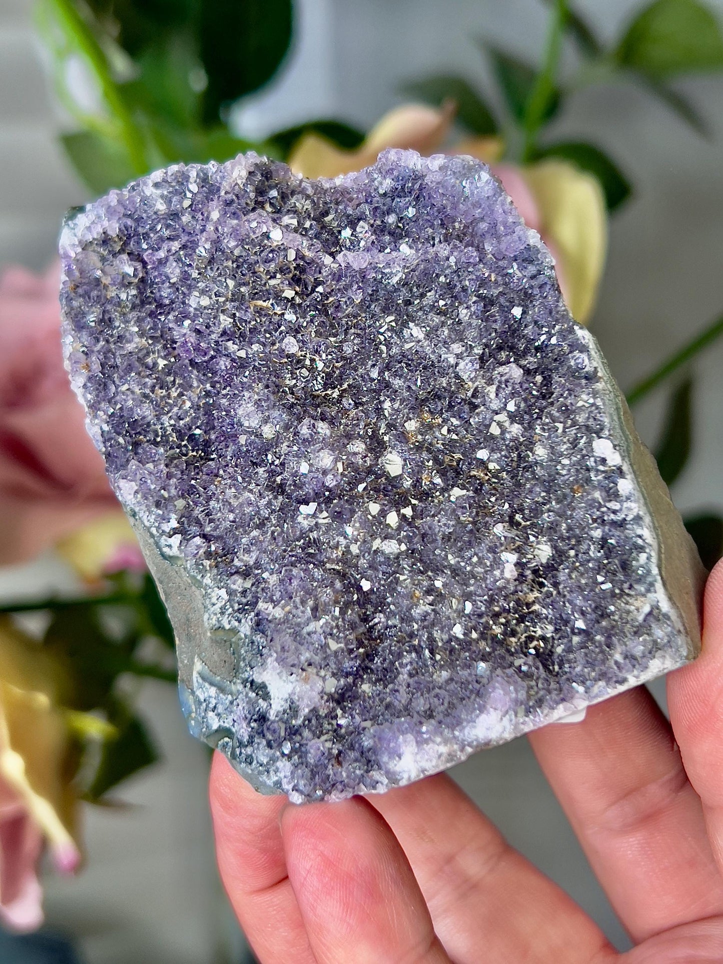 amethyst cutbase deep purple tone freeform - 215g 8cm(h) 6cm(w)