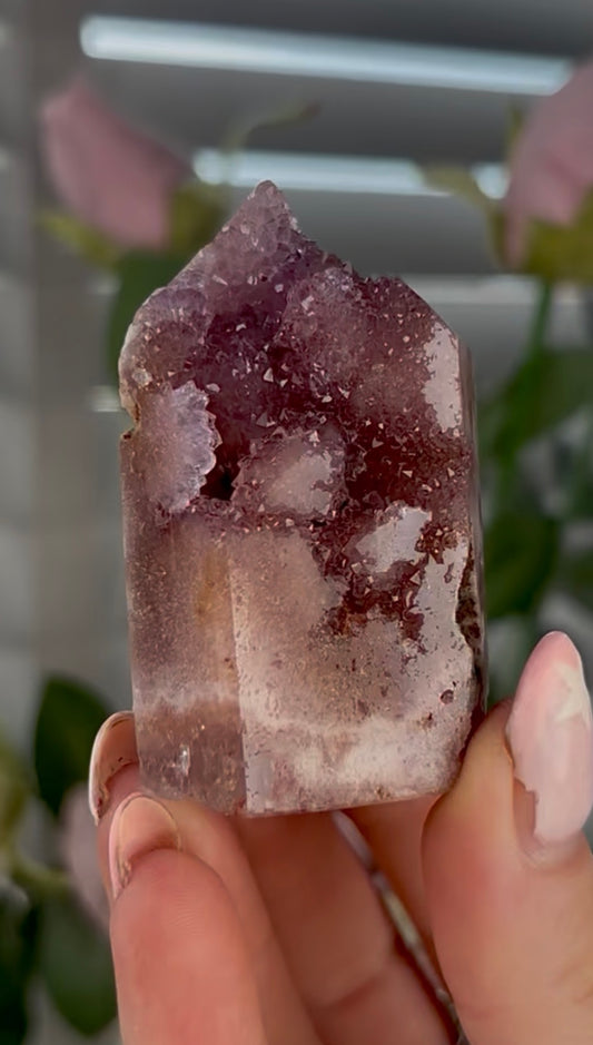 Beautiful, high quality, Pink amethyst tower with lilac druzy - 6.3cm by 4cm