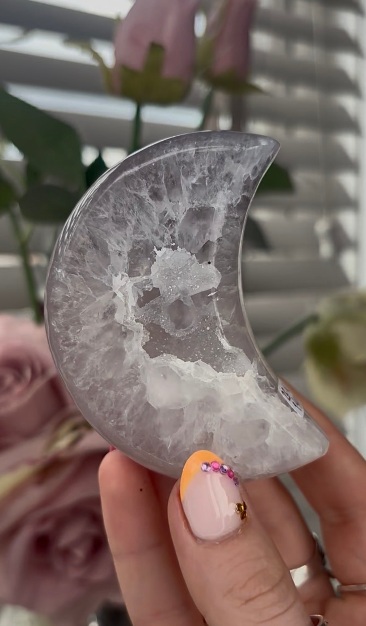Beautiful, high quality, agate moon with druzy - stand included