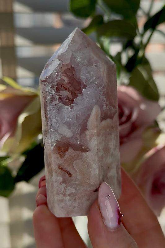 Pink amethyst tower with quartz 9.5cm(h) 4.5cm(w)