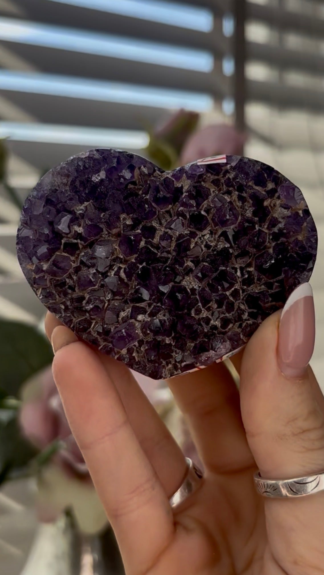 Uruguay amethyst heart - comes with stand