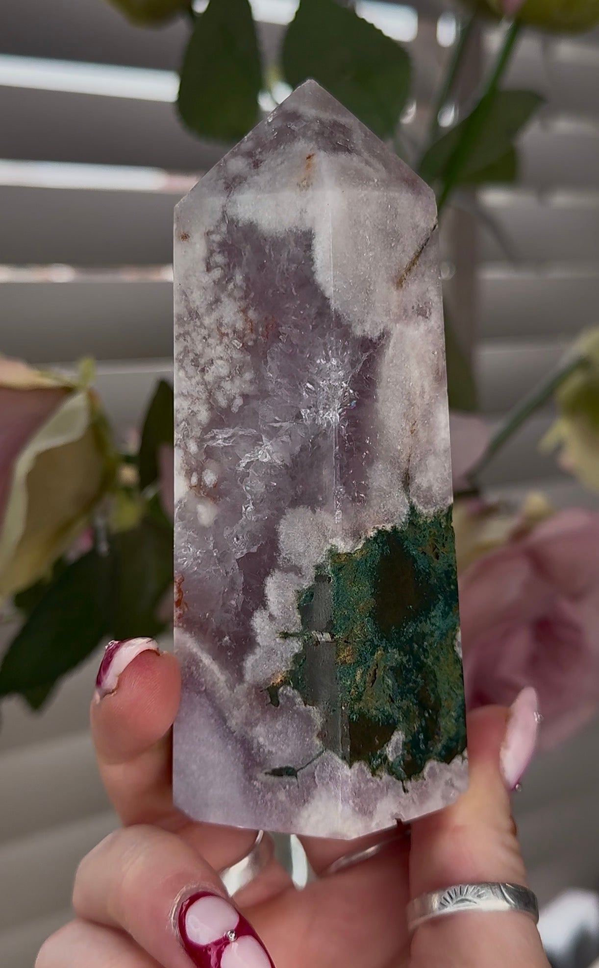 Hq Pink amethyst tower in lilac tones 12cm(h) 5cm(w)