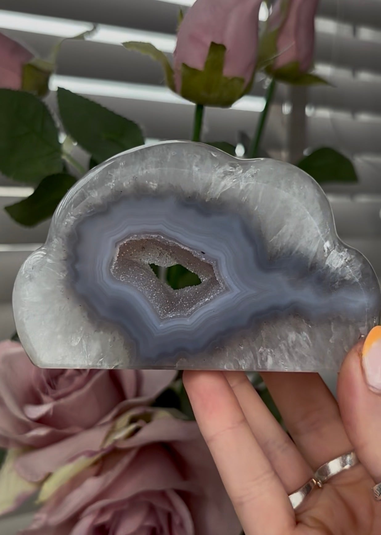 Beautiful, agate cloud with druzy