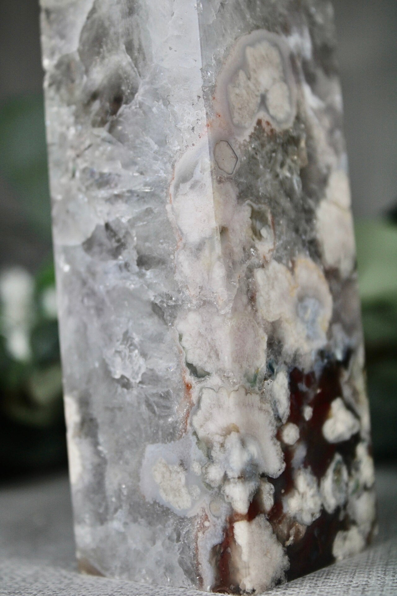 Green chlorite x flower agate tower 635g 16.5cm (H) 4.5cm (W)