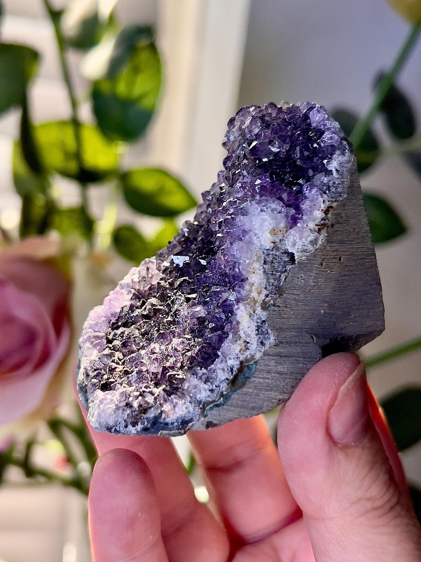 amethyst cutbase freeform 125g 5cm(h) 6cm(w)