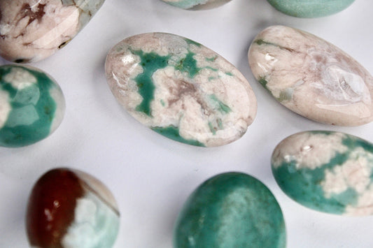 High quality Green flower agate tumble stone