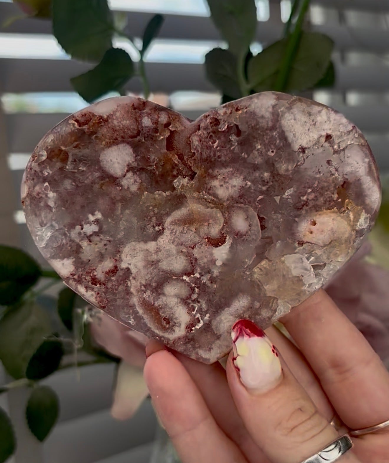 pink amethyst heart - comes with stand (10cm)