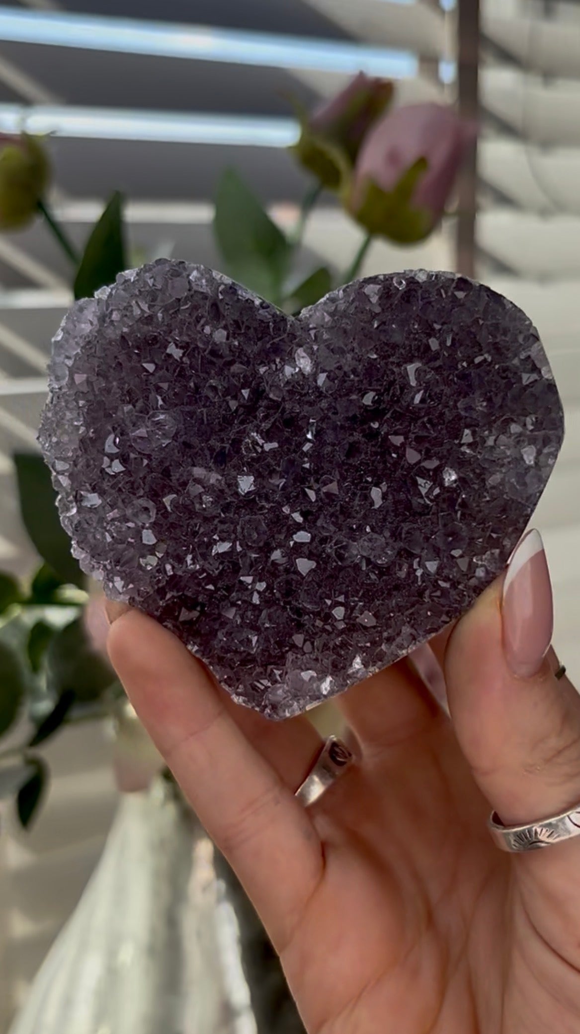 Uruguay amethyst heart - comes with stand