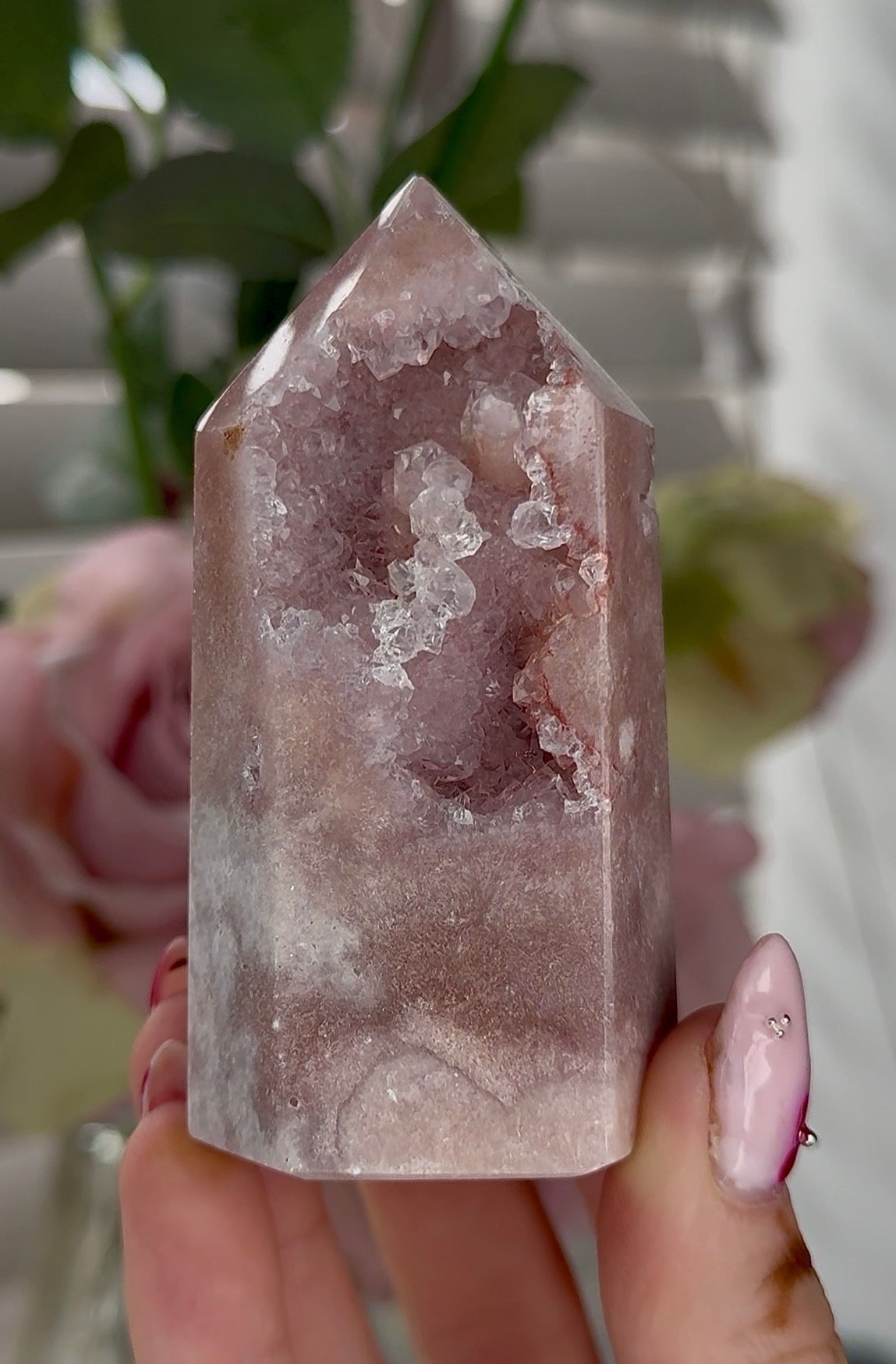 Pink amethyst tower 9cm(h ) 4cm(w)