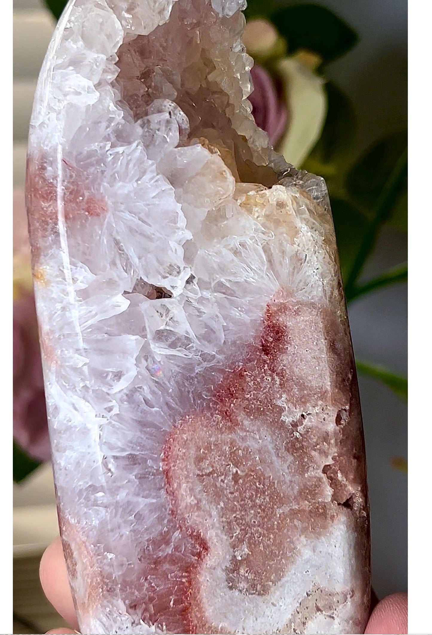 High grade, pink amethyst flame with quartz druzy 400g