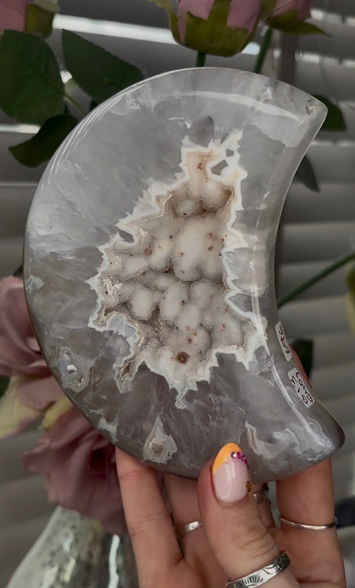 Beautiful, high grade, agate moon with druzy portal - stand included