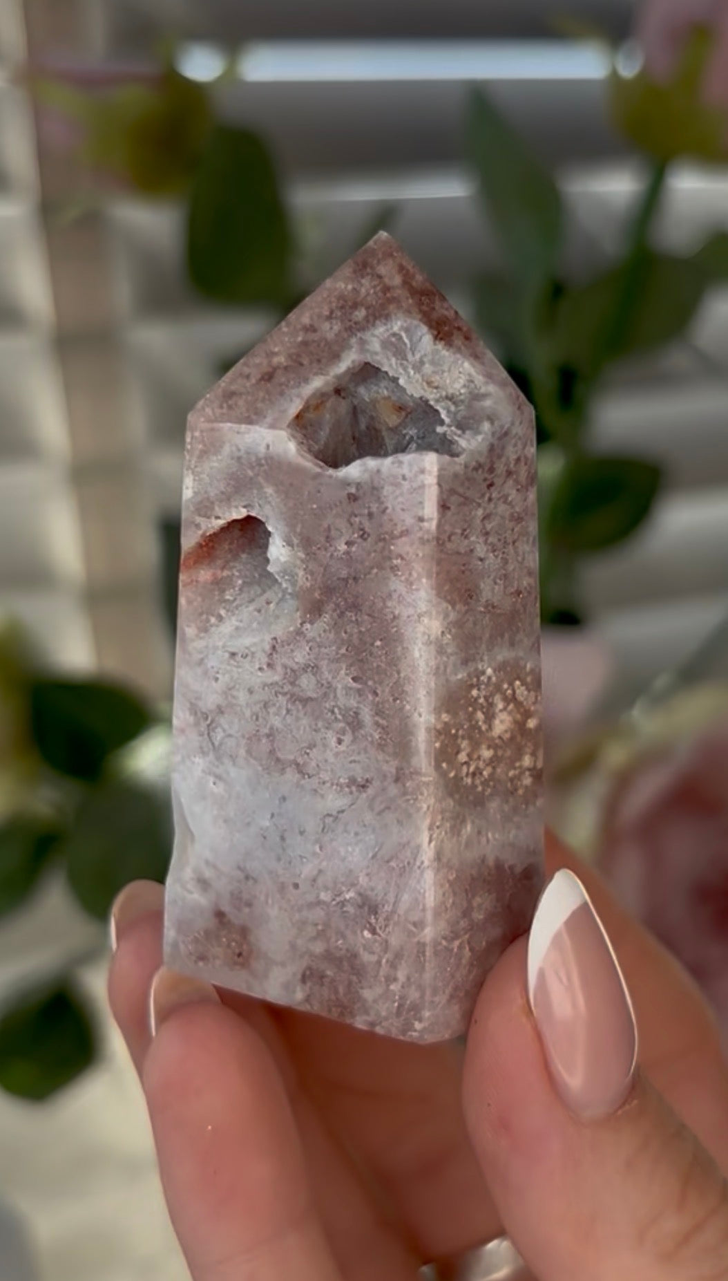 Cute, Pink amethyst tower 6.8cm(h)  3.7(w)