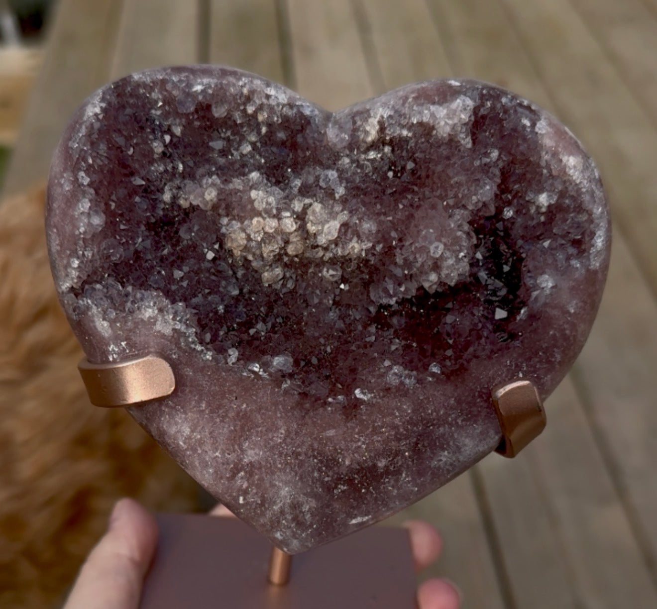 Hq pink amethyst heart  in a deep purple tone - comes with stand