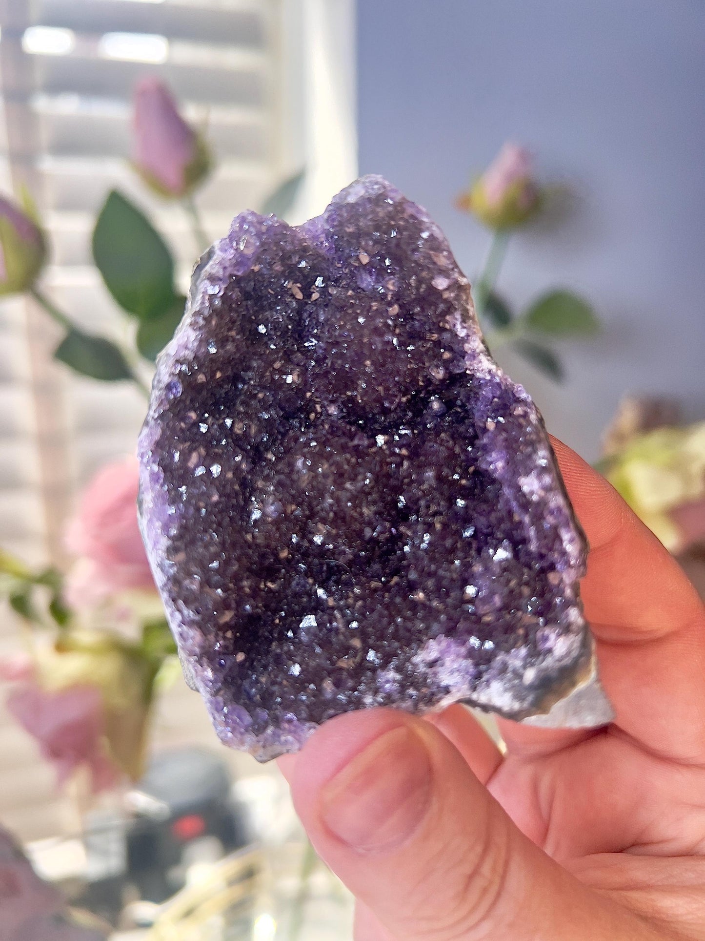 Berry toned amethyst cutbase freeform - 135g 7CM(h) 6cm(w)