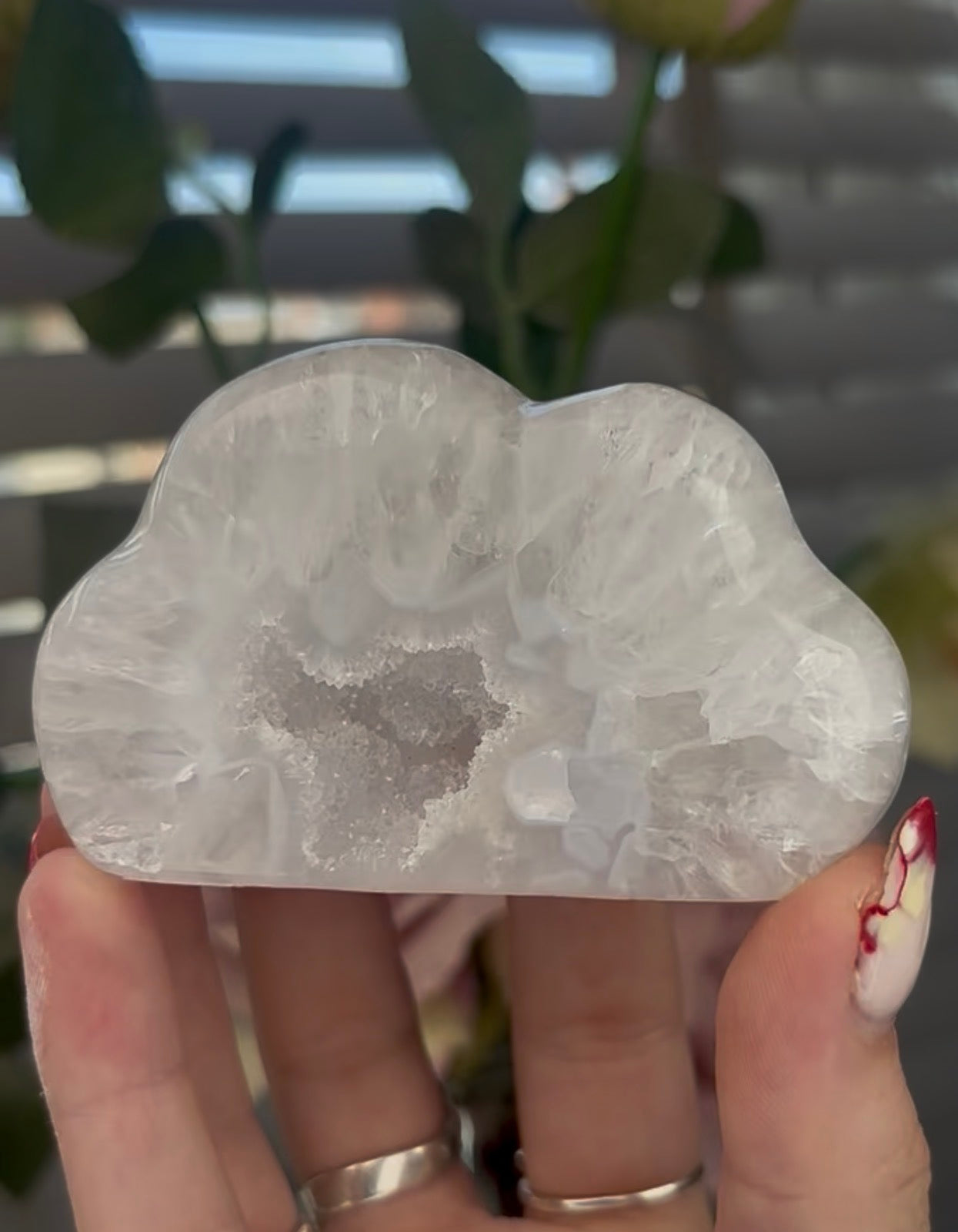 Beautiful, agate cloud with druzy