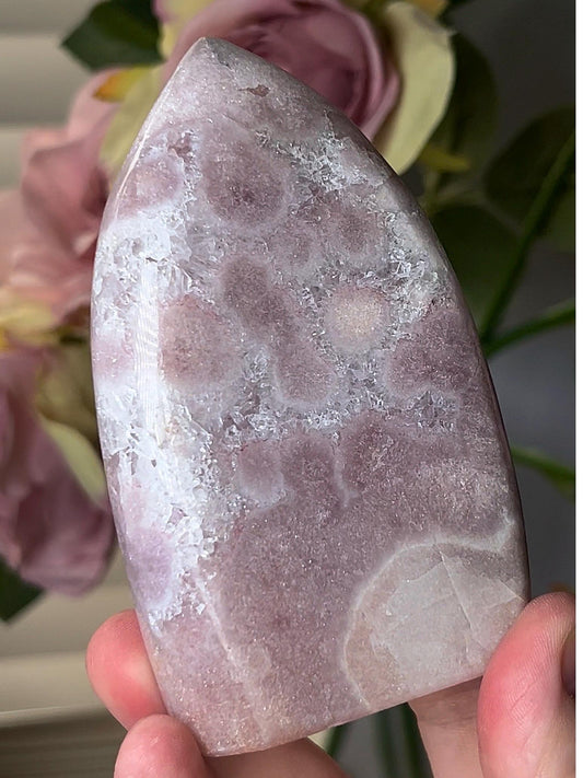 High grade, pink amethyst flame