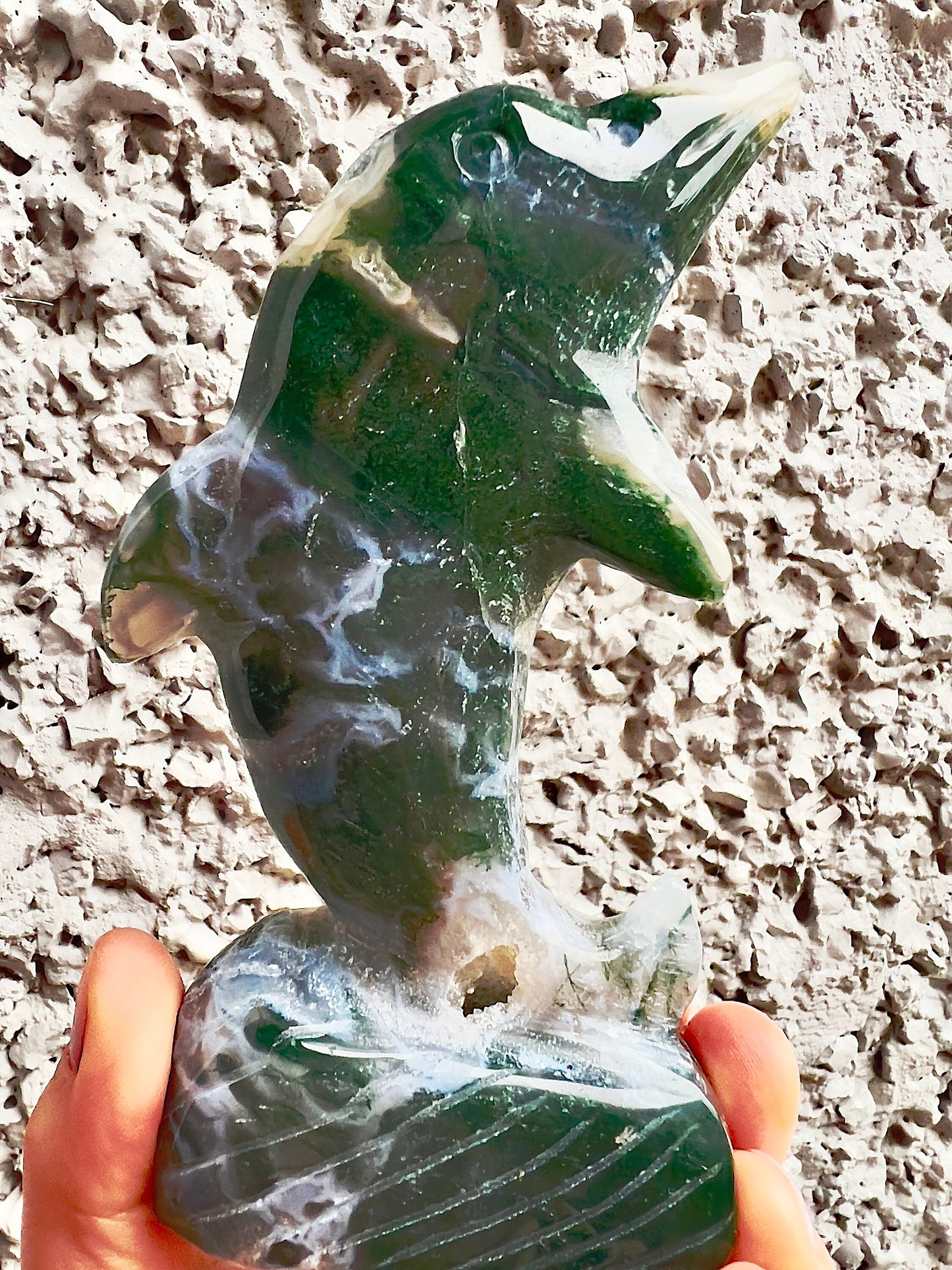 Druzy moss agate dolphin 13.5 cm