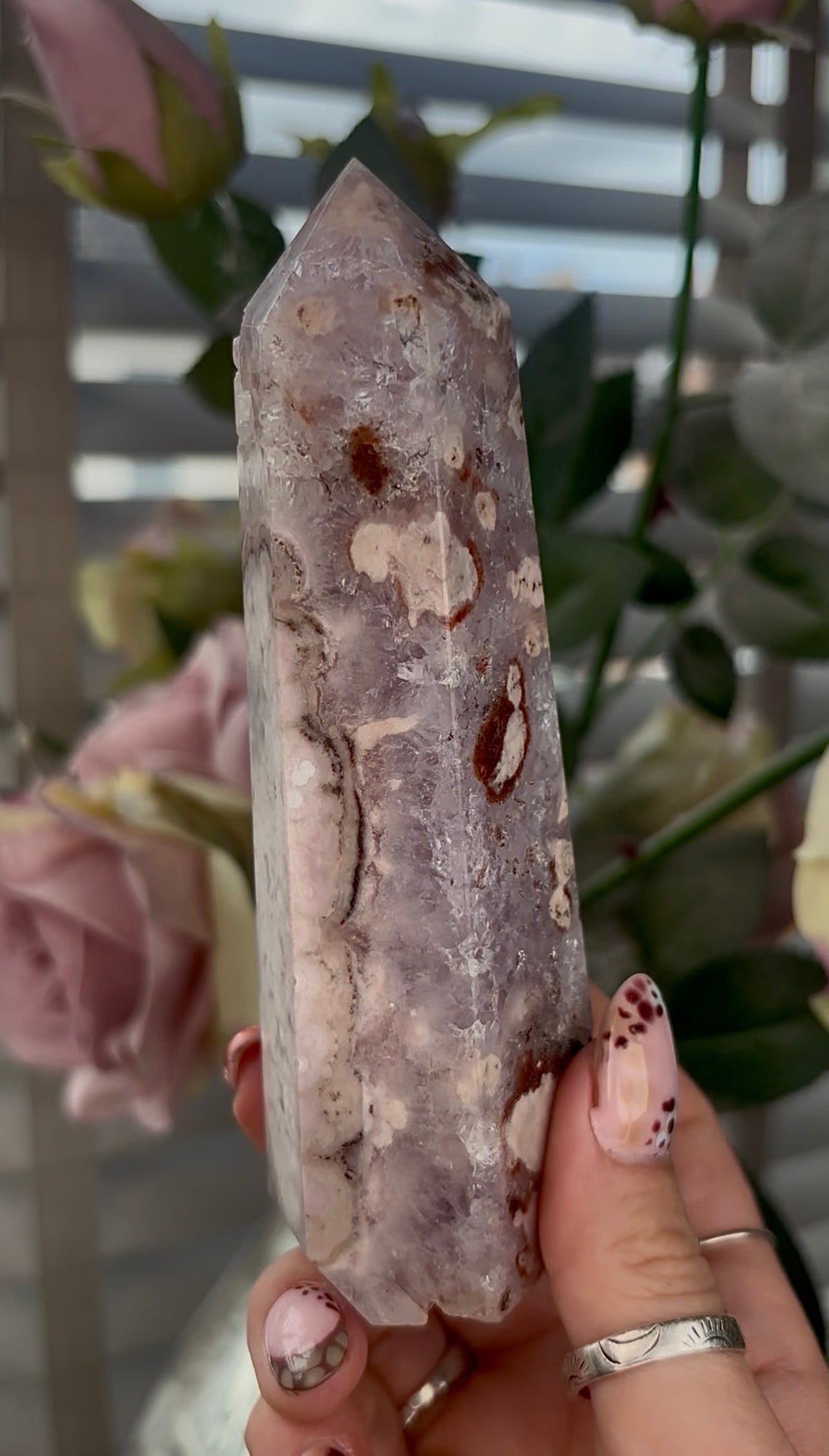 High grade, Amethyst Flower agate tower with quartz