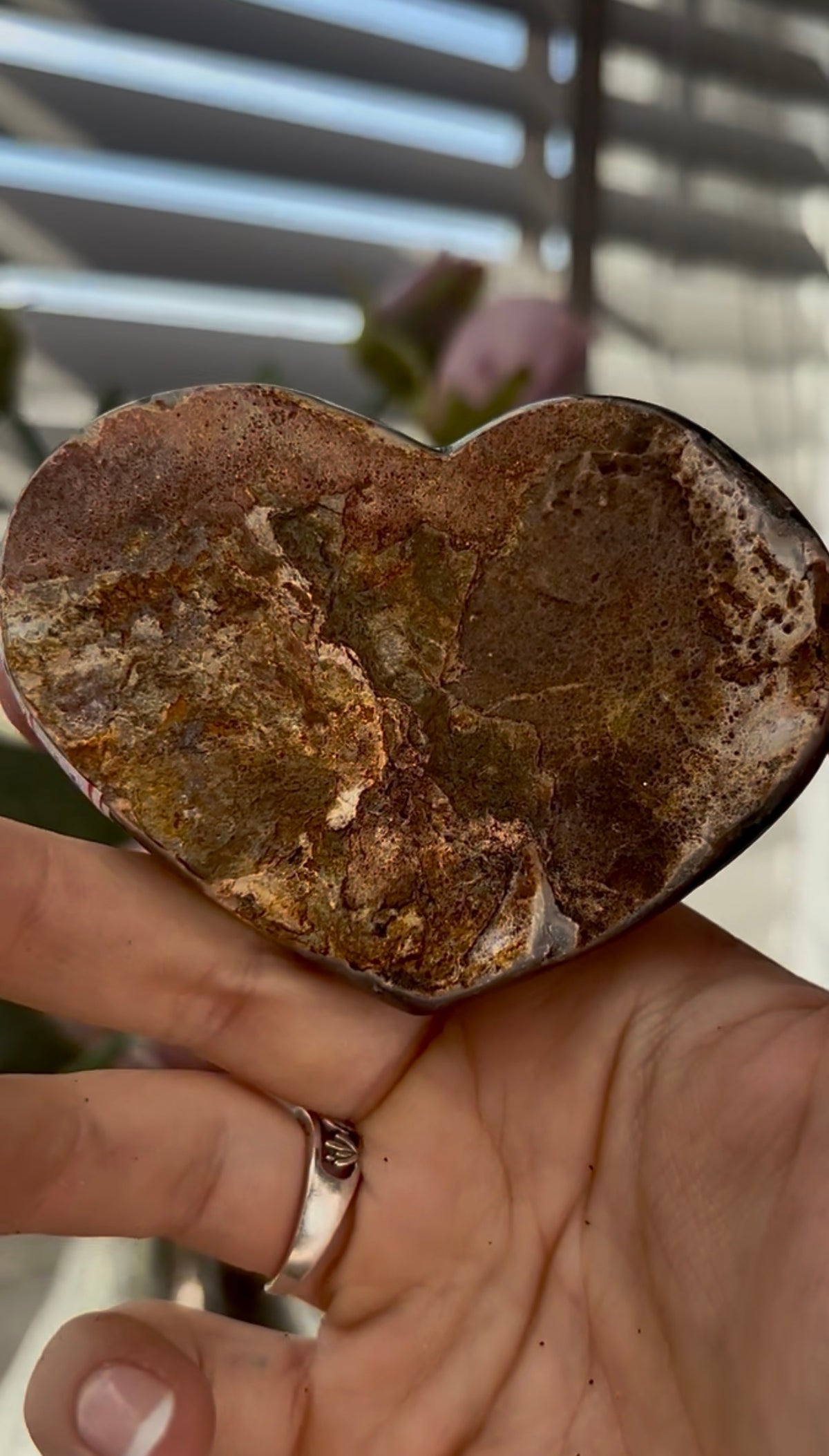 Uruguay amethyst heart - comes with stand
