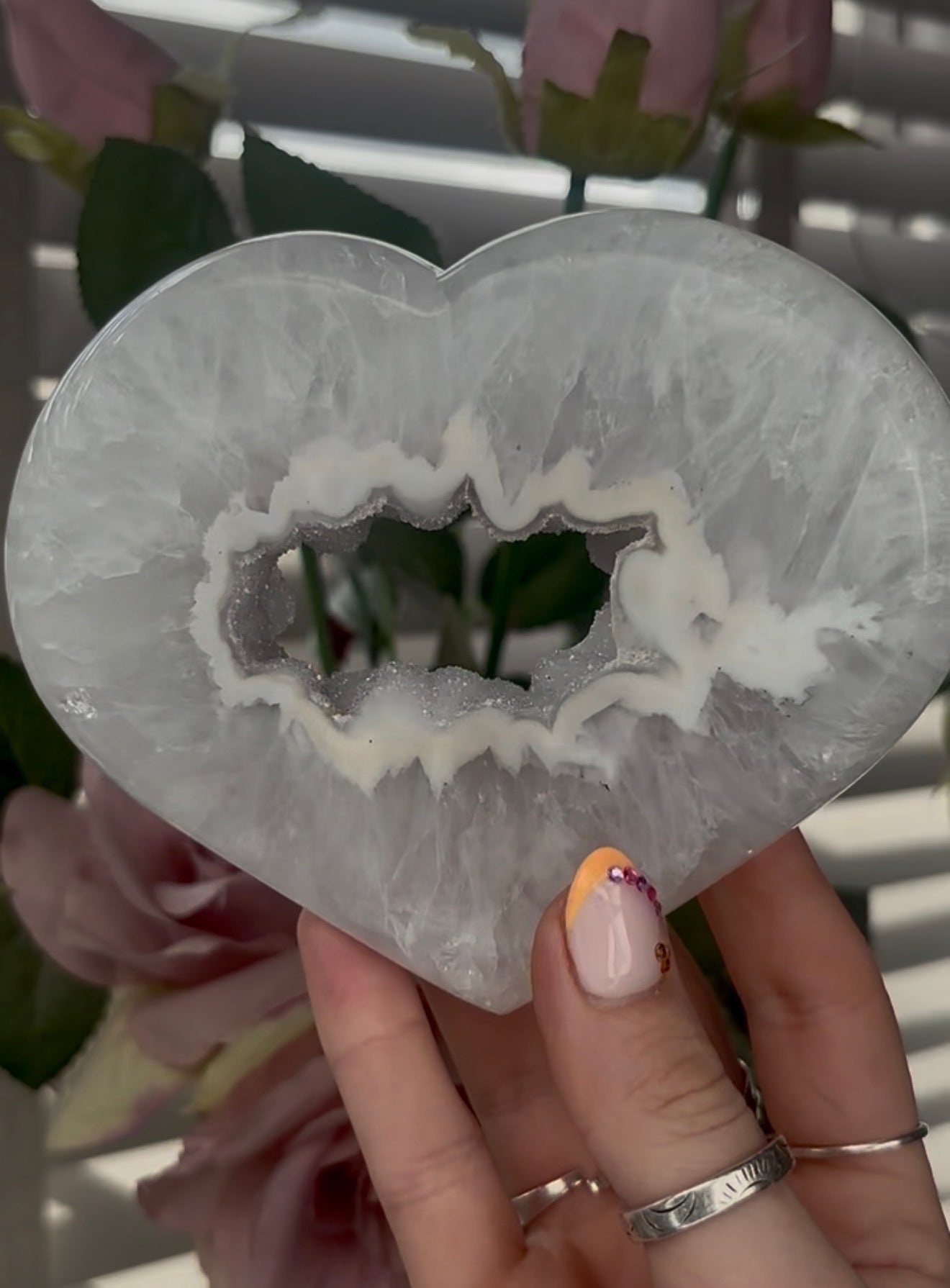 Beautiful, high quality, agate heart with druzy - stand included